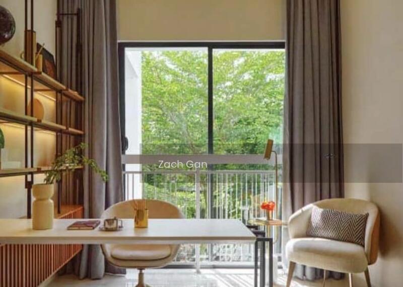 Semi-D house at Kota Kemuning - 4