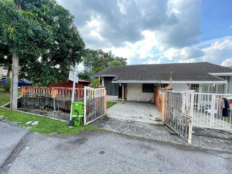 taman jaya bandar tun razak - 1