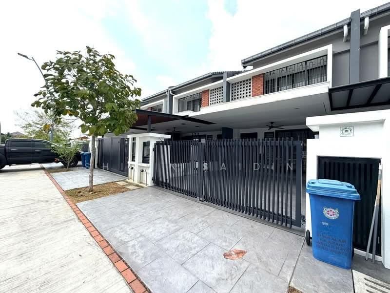 Elmina Green Three - 3