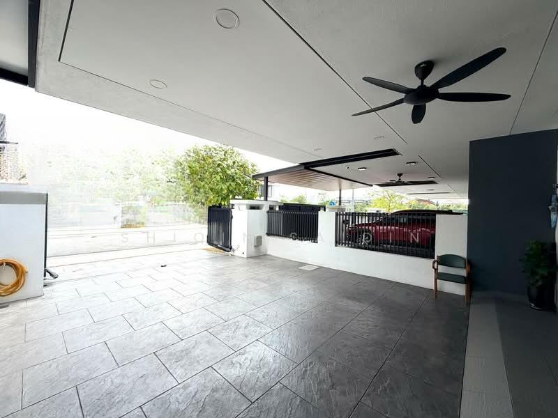 Elmina Green Three - 5