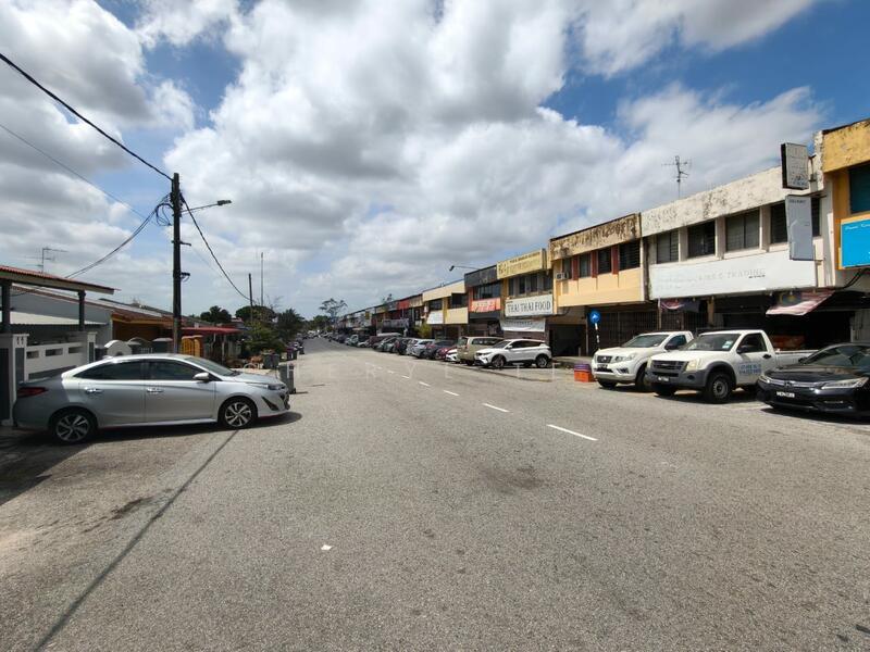 Taman Ungku Tun Aminah - 1