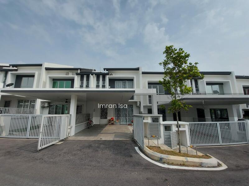 Laman Orkid Nilai Impian - 1