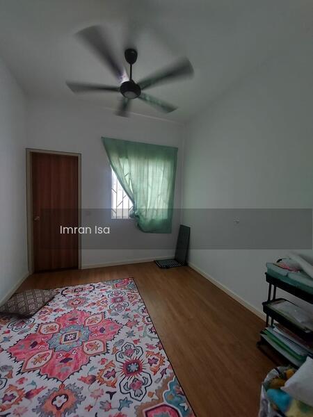 Laman Orkid Nilai Impian - 4