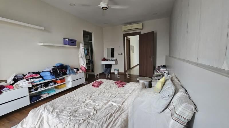Central Park condominium - 4