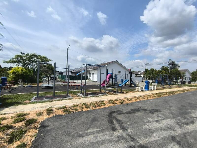 Taman Salak Kasturi - 5