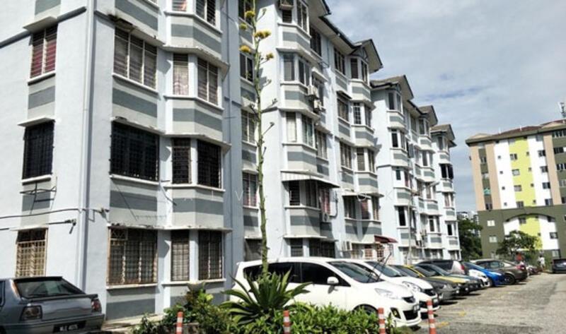 Indah Court Flat - 1