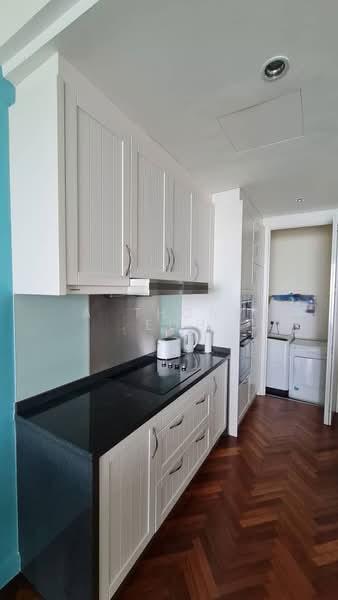 Quayside Condominium - 2