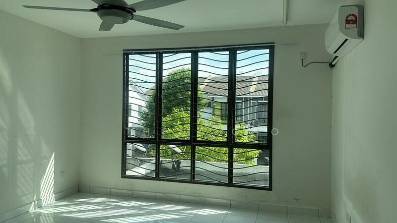 Taman Parkland - 4