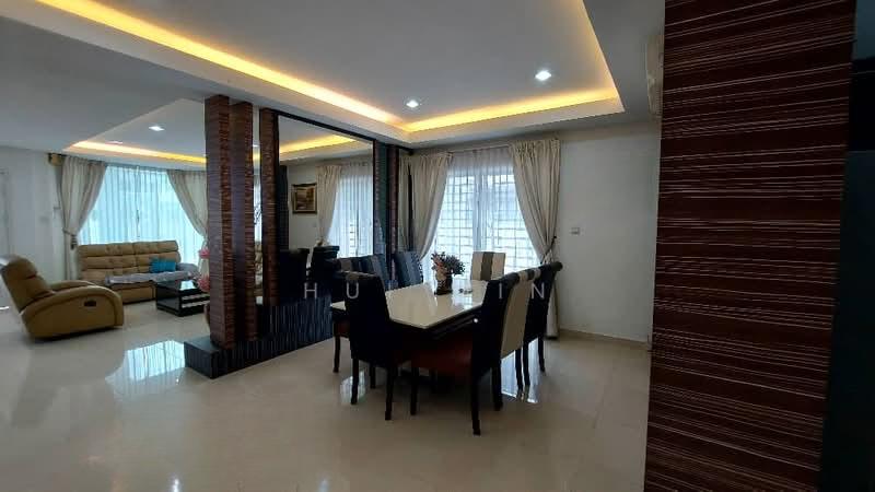 Taman Bukit Kempas - 4