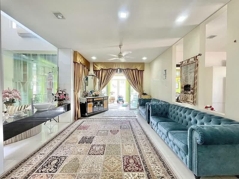 Bukit Jelutong - 4