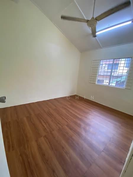 Taman Desa Cemerlang - 4