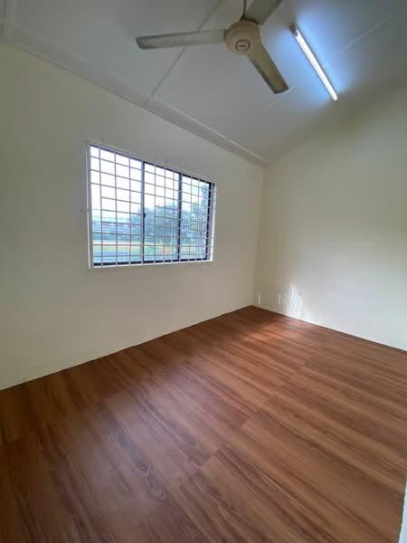 Taman Desa Cemerlang - 5