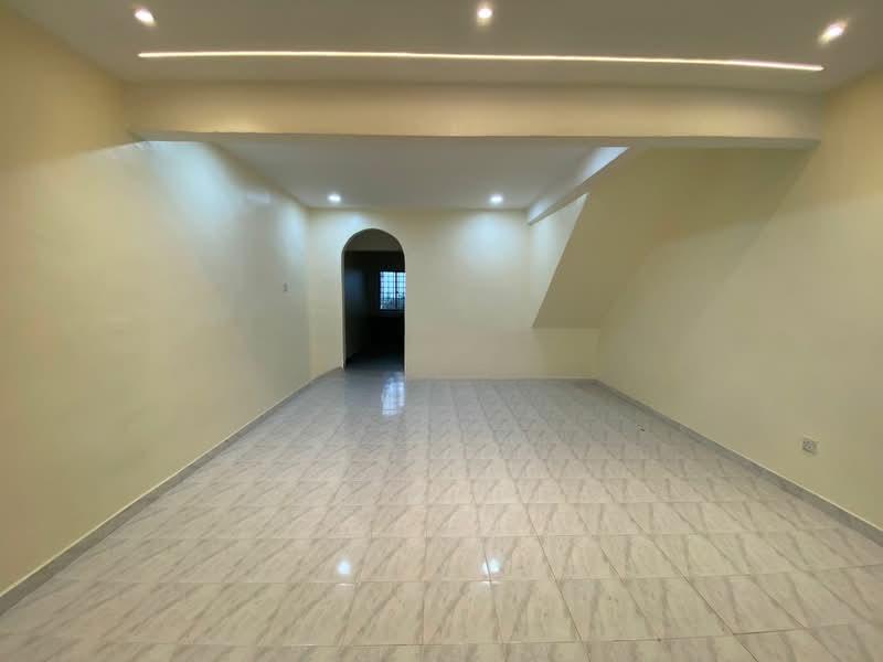 Taman Desa Cemerlang - 1