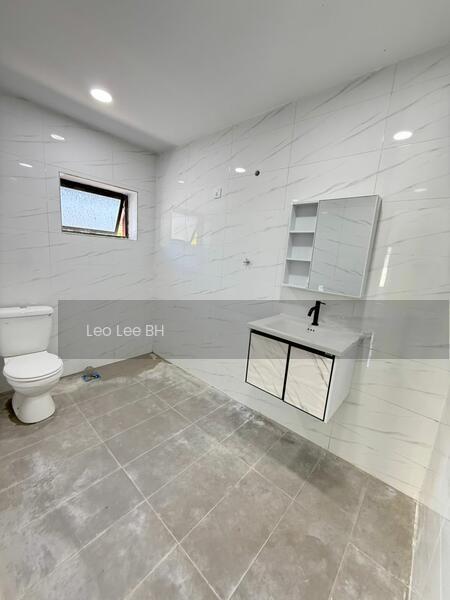 Jalan Juara , Kampung Bahru 80100 Johor Bahru - 5