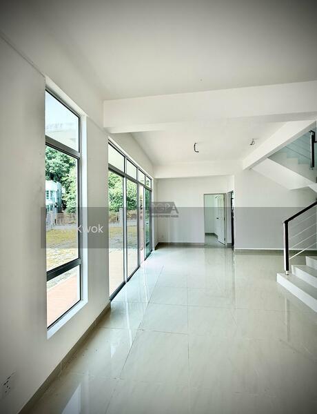 Beverly Hills 3 Storey Terrace Corner Unit - 2