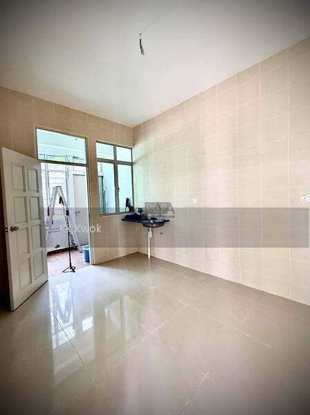 Beverly Hills 3 Storey Terrace Corner Unit - 5