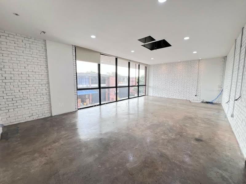 Rawspace Business Park - 2