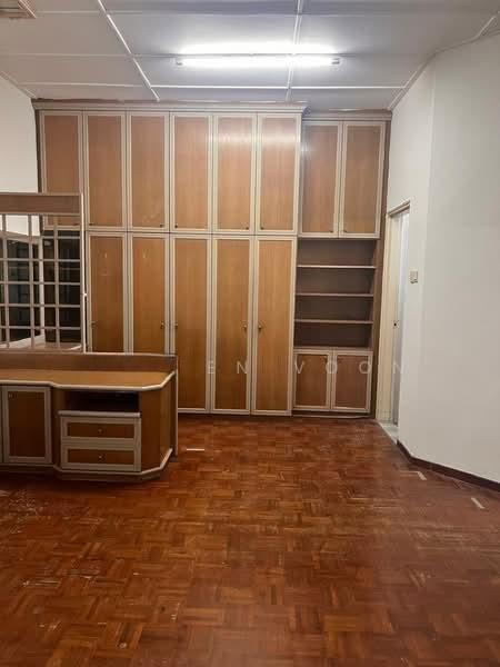 Jalan Layang @ Taman Perling double storey House - 5