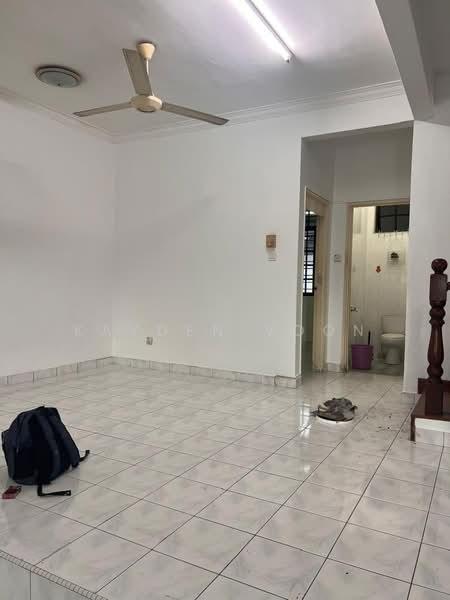 Jalan Layang @ Taman Perling double storey House - 1