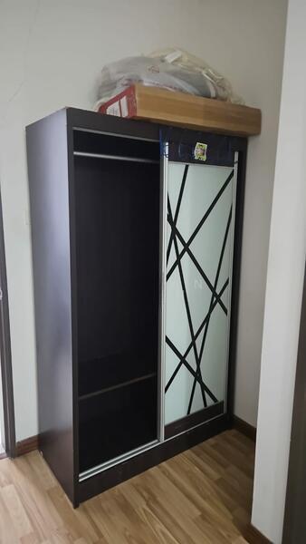 Shaftsbury Square - 3