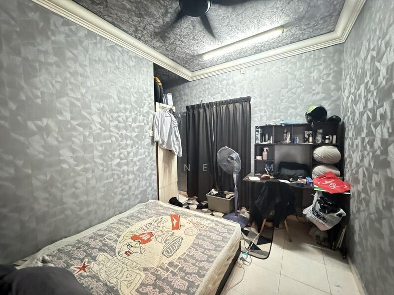 Taman Kempas Baru - 4