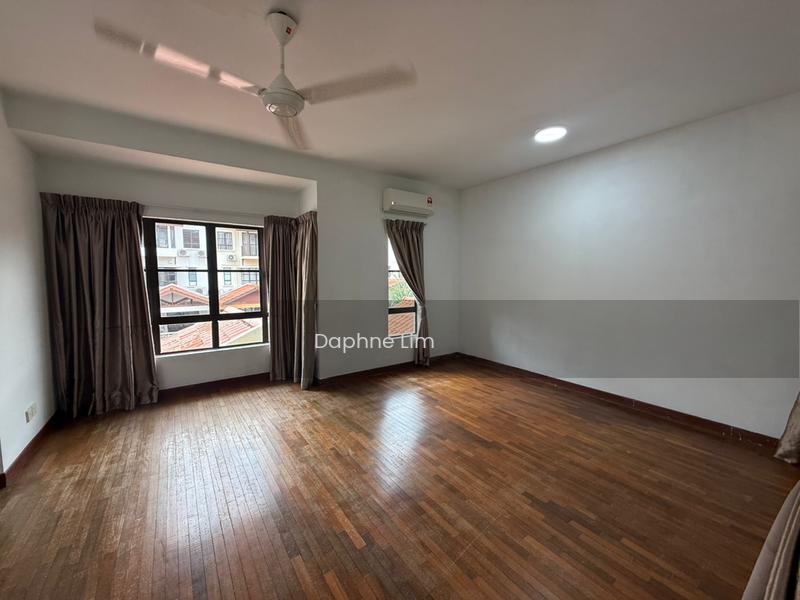 2.5-storey Terraced House at Jalil Sutera - 4