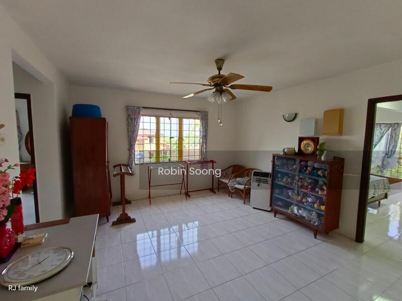 Freehold 2 Storey Bungalow at Bukit Katil - 5