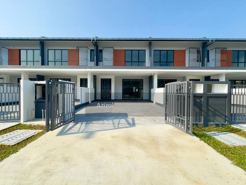 Bandar Bukit Raja : Casira 3 - 2