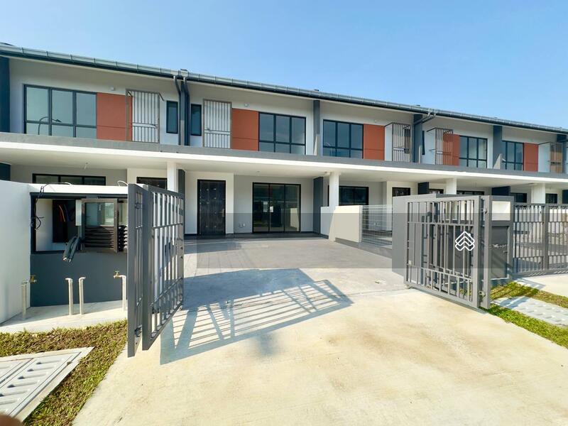 Bandar Bukit Raja : Casira 3 - 1