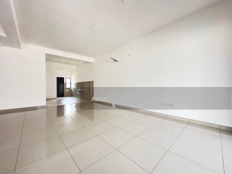 Bandar Bukit Raja : Casira 3 - 3