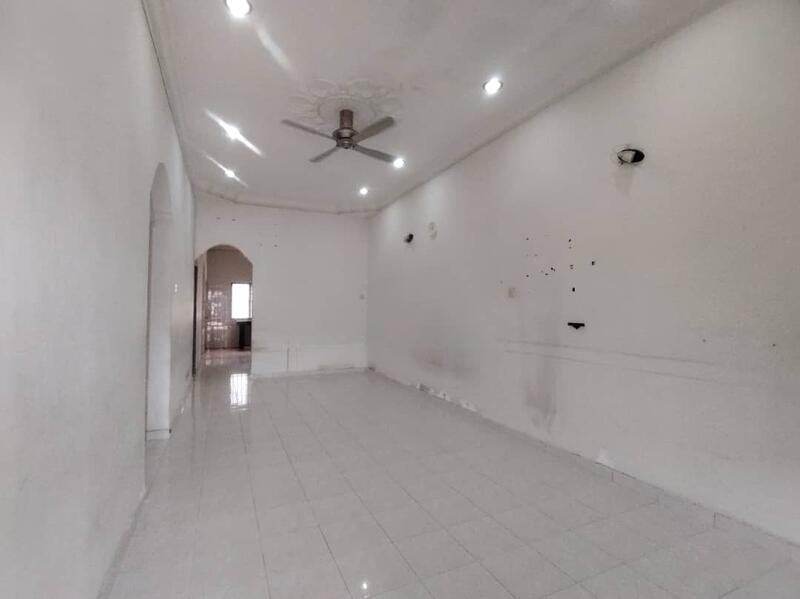 Taman Pulai Utama - 3