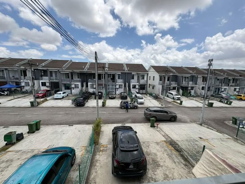 Jalan Lili 3/1, Bestari Perdana, Pasir Gudang Town House - 1
