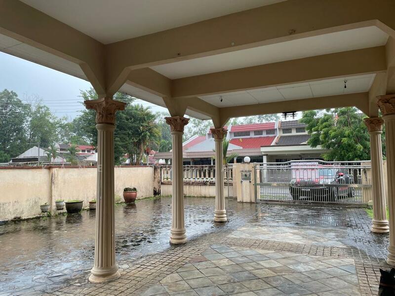 Taman Lake View - 5