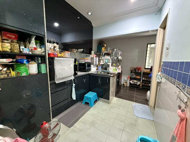 Bandar damai perdana - 5