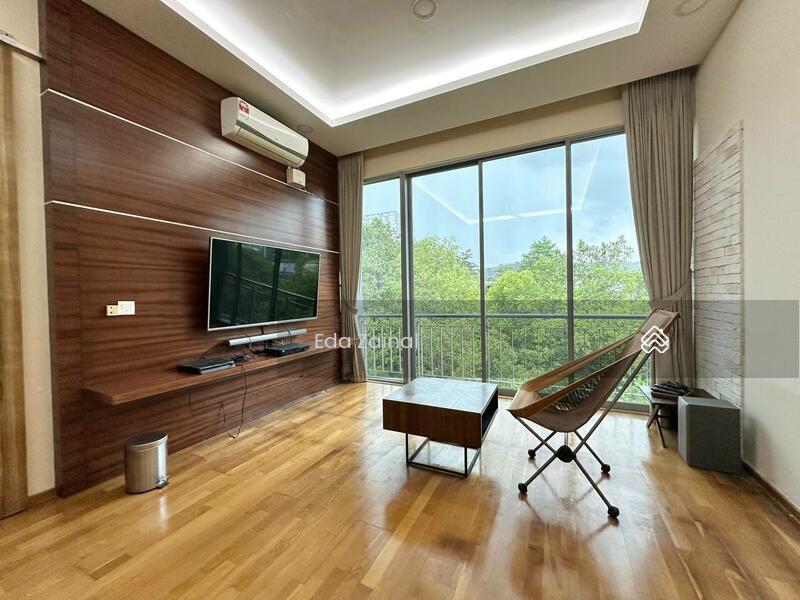 Schumann, Symphony Hills - 5
