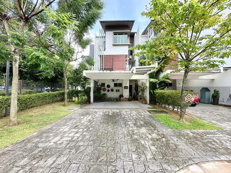 Schumann, Symphony Hills - 2