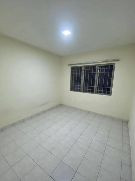 Flora Damansara Apartment - 4