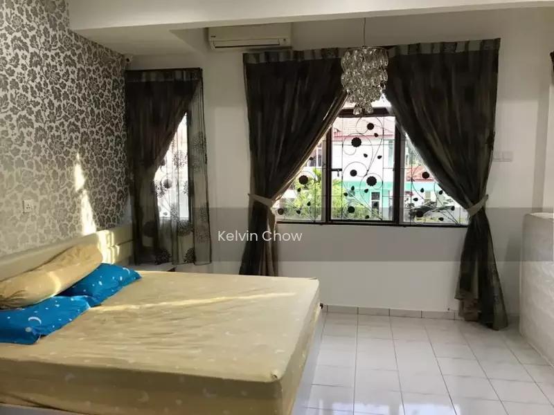 Botani Lapangan Hartamas Double Storey House - 2