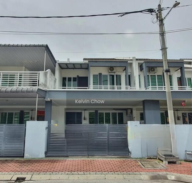 Botani Lapangan Hartamas Double Storey House - 1