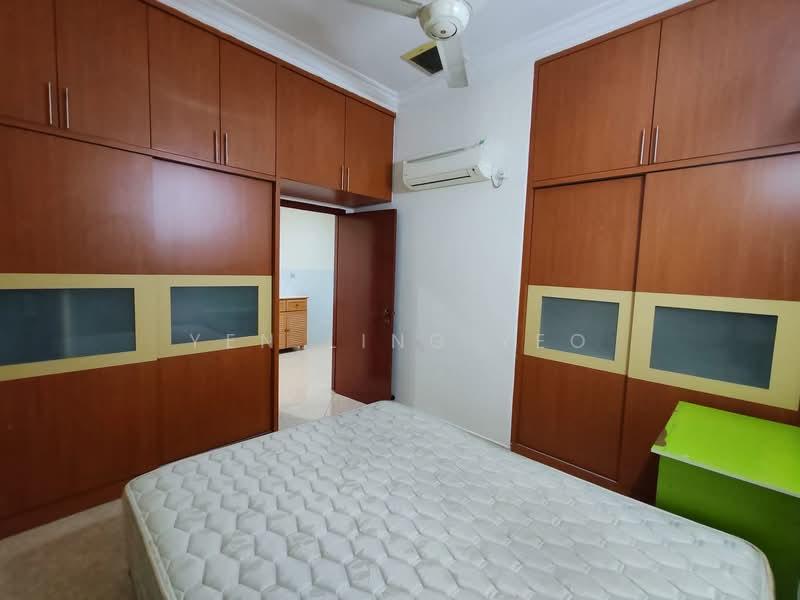 BUKIT INDAH BANDAR NUSAJAYA - 2