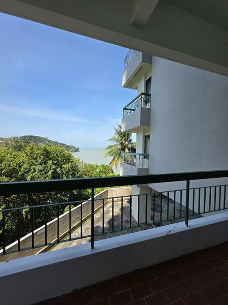 The Reef Condominium - 3