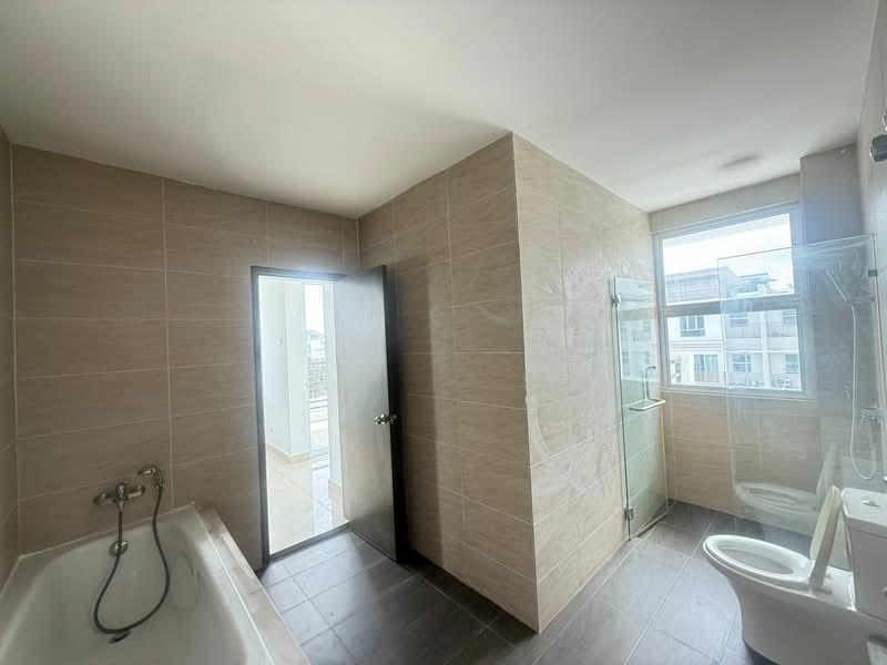 Regency Parc - 2