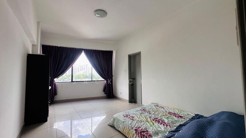 Aloha Tower Condominium - 3