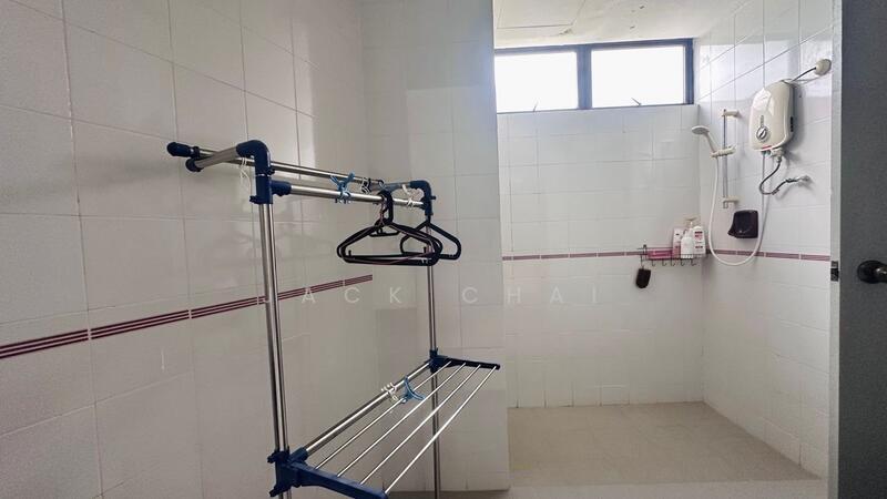 Aloha Tower Condominium - 4