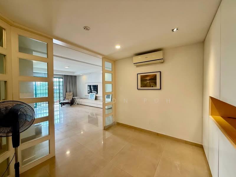 The Straits View Condominium - 2