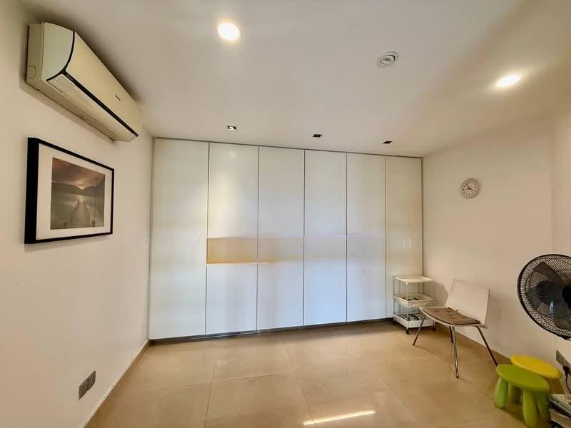 The Straits View Condominium - 5
