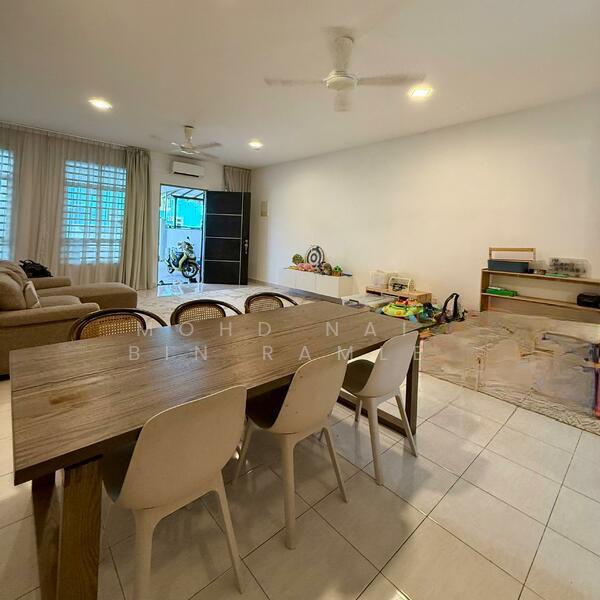 Taman Seri Akasia - 5