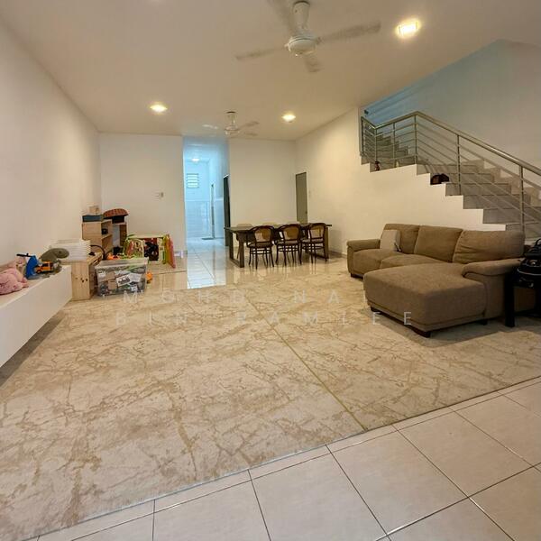 Taman Seri Akasia - 4