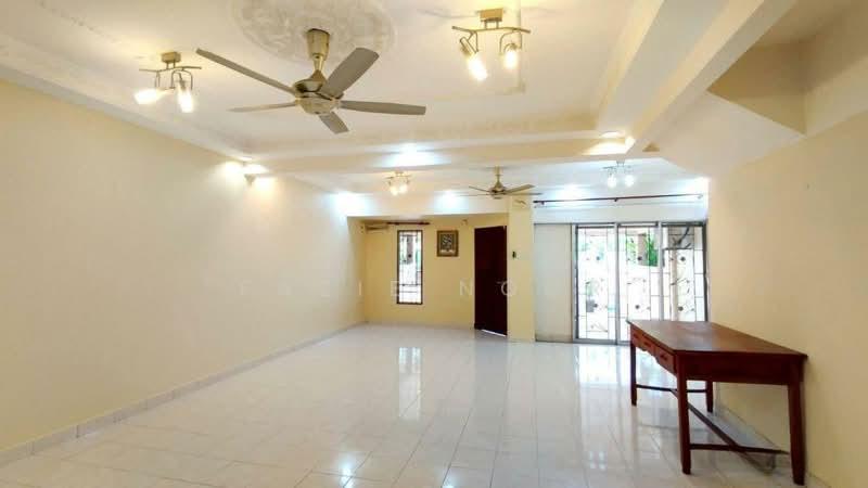 Aman 1 and 2, Subang Bestari - 4