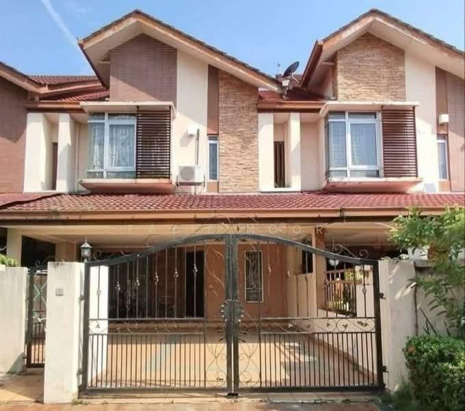 Aman 1 and 2, Subang Bestari - 1